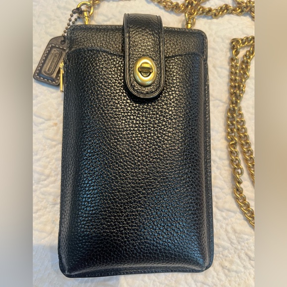 Gorgeous Coach Legacy Black 🖤 Pebble Leather Phone Wallet Heavy Duty Curb Chain - Picture 3 of 13
